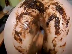 Fat ass of a chick got smelly because of her wet shit
